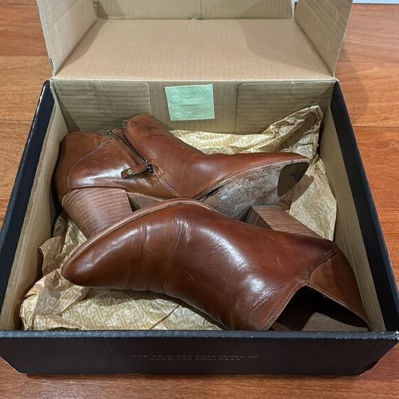 Frye Women's Reed Shootie Ankle Boot Caramel size 9 - Picture 11 of 12